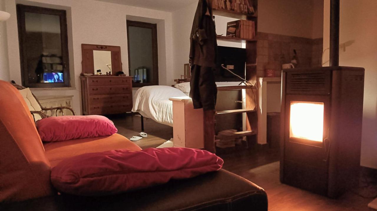 Апартаменты Semplicemente Casa, Via S Valerio 42 Тиволи Экстерьер фото